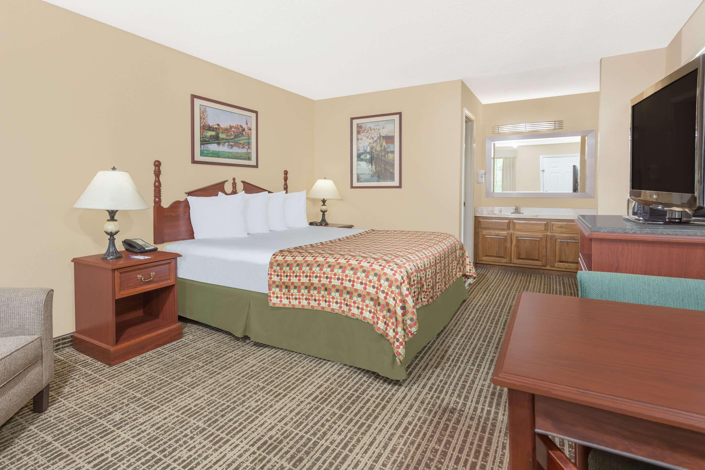 Baymont By Wyndham Anderson Clemson Hotel Kültér fotó